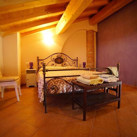 Agriturismo Il Sole Villa Rivarolo del Re ed Uniti Eksteriør bilde