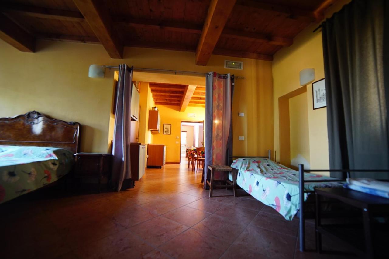 Agriturismo Il Sole Villa Rivarolo del Re ed Uniti Eksteriør bilde