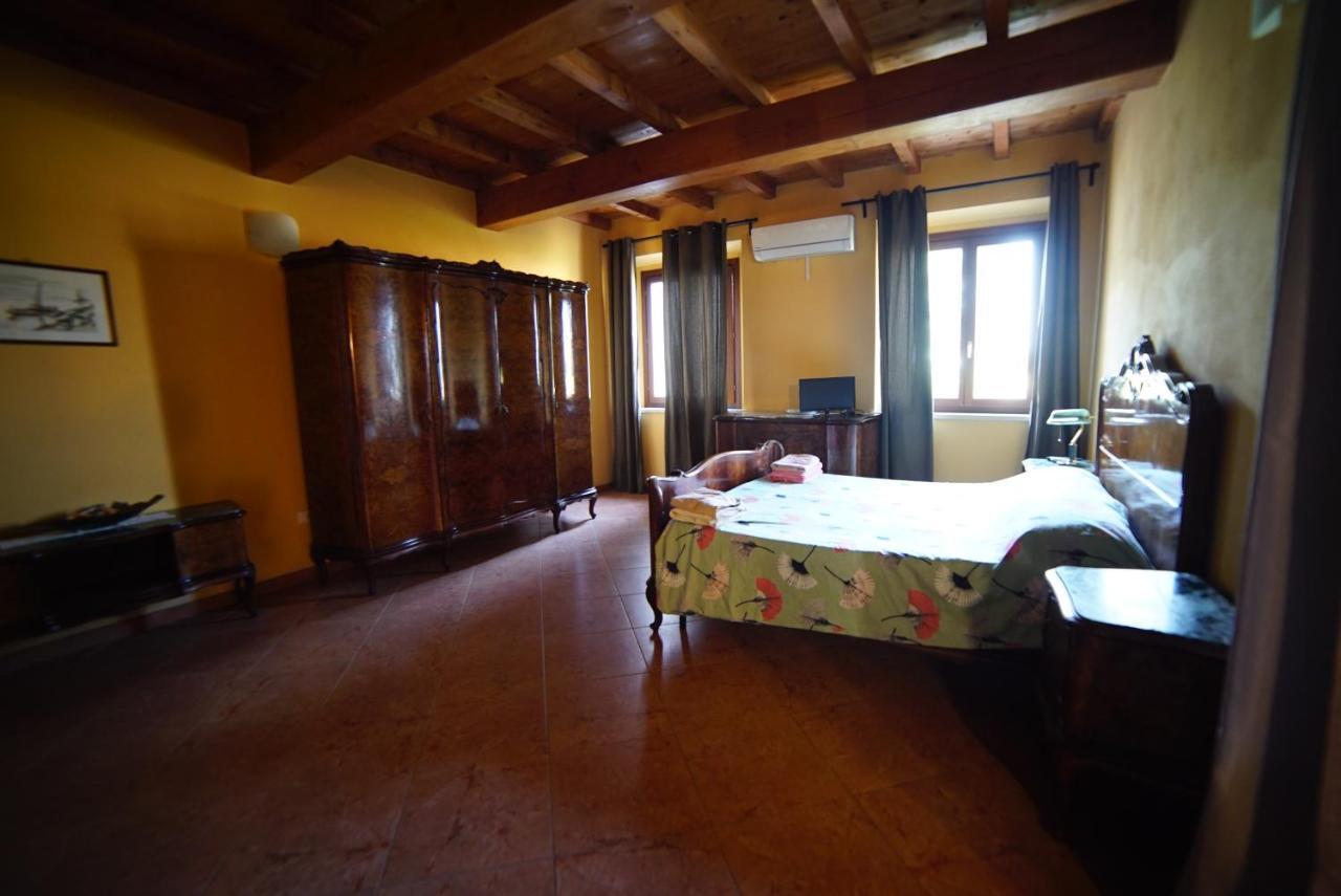 Agriturismo Il Sole Villa Rivarolo del Re ed Uniti Eksteriør bilde