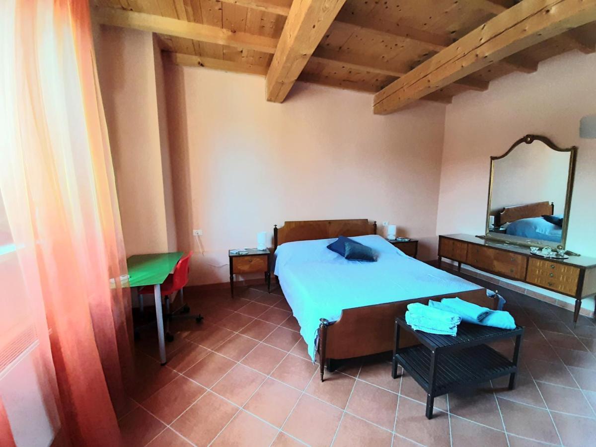 Agriturismo Il Sole Villa Rivarolo del Re ed Uniti Eksteriør bilde
